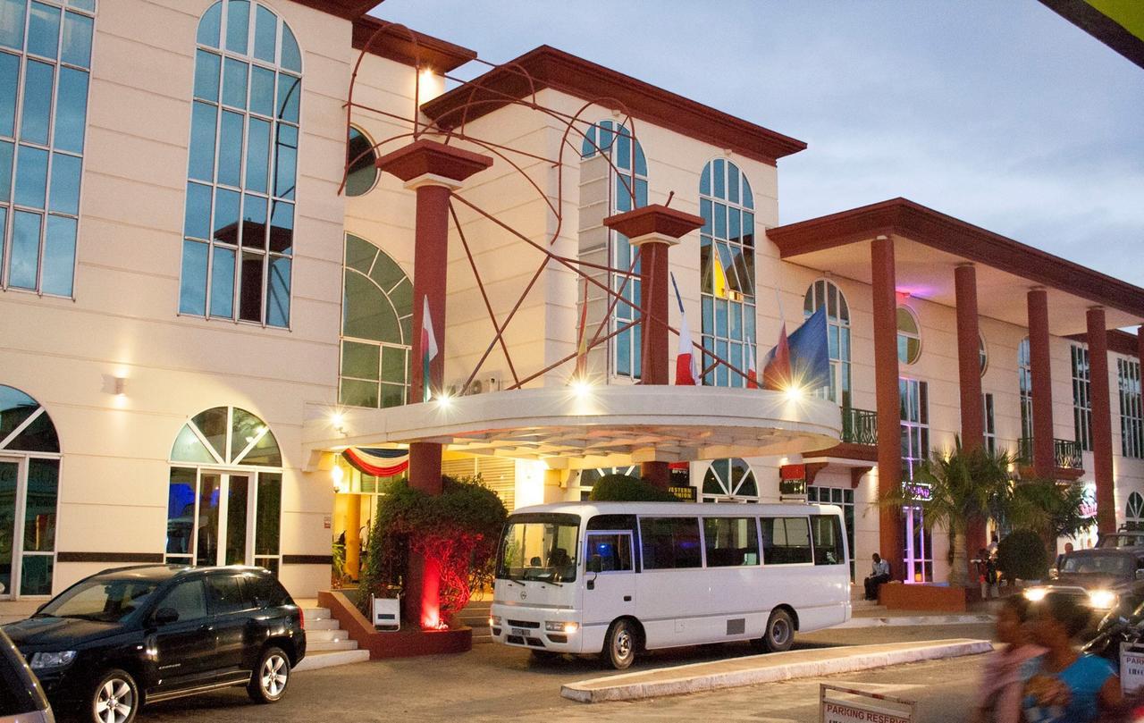 Le Grand Hotel Diego Antsiranana Exterior foto
