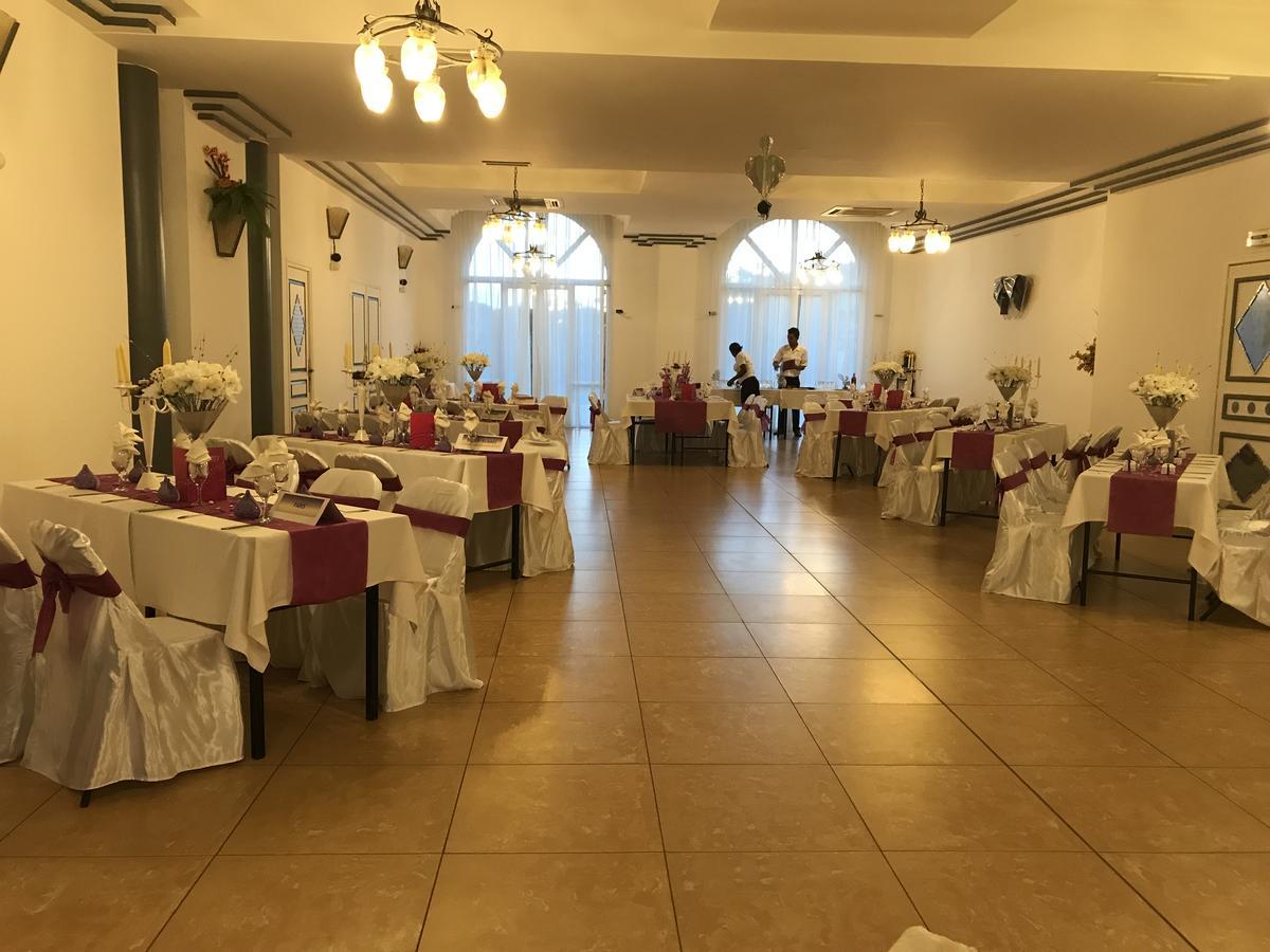 Le Grand Hotel Diego Antsiranana Exterior foto